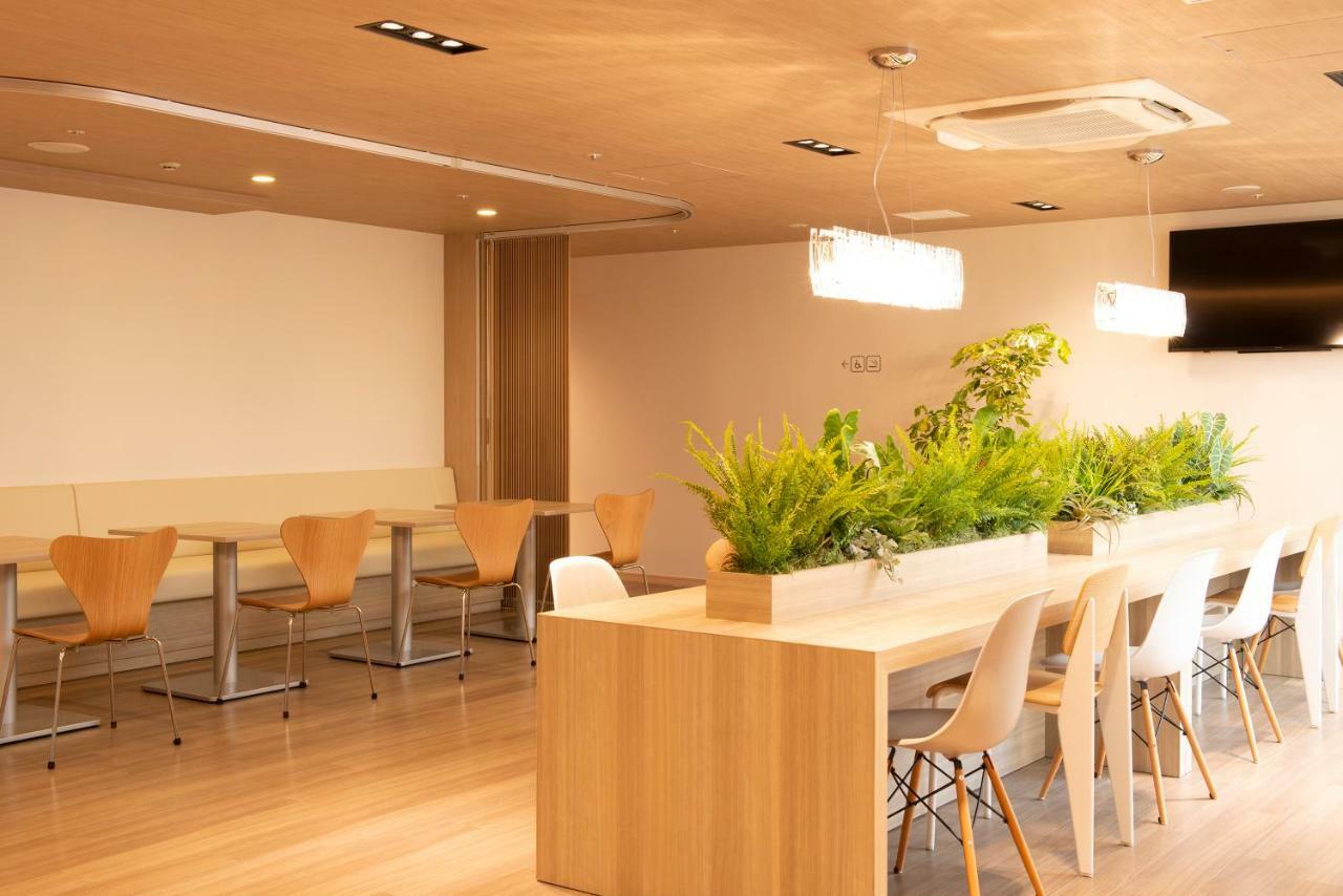 Готель First Cabin Tokyo Dome City Екстер'єр фото